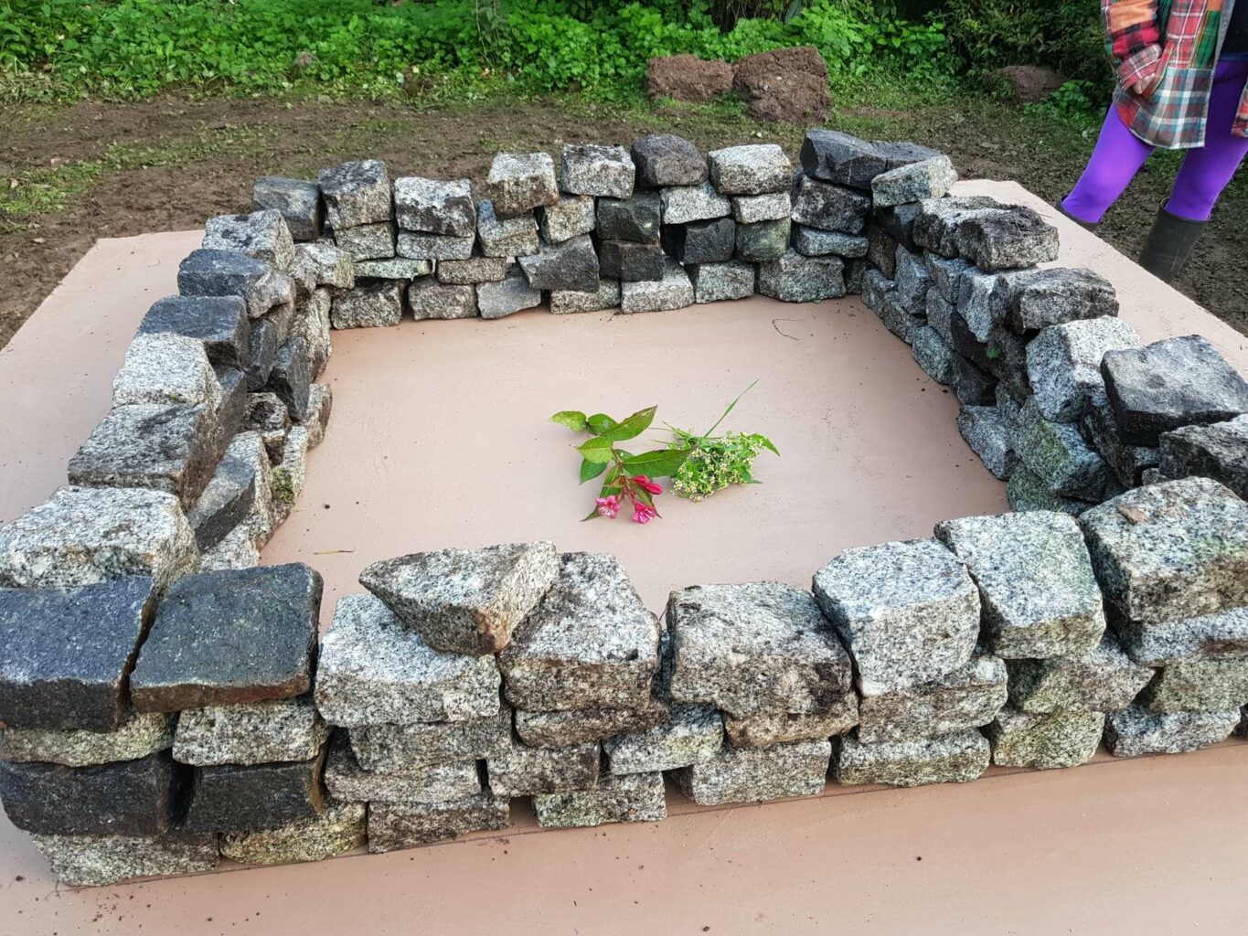 stupa_tourne_castelnaudurban_ariege_preapration for the next level the throne